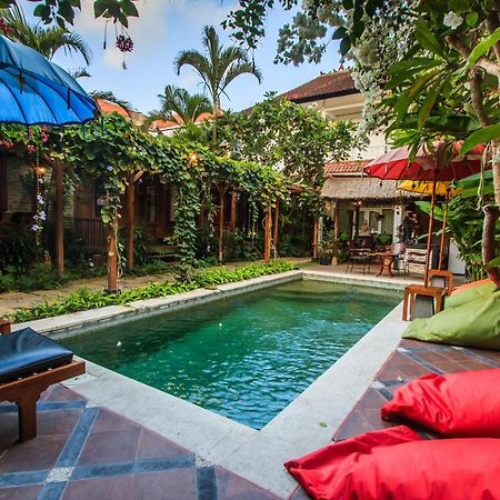 Bening Hut And Spa Seminyak  Exterior photo
