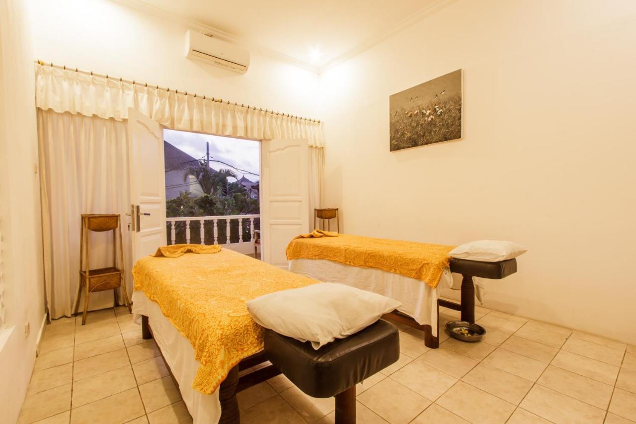 Bening Hut And Spa Seminyak  Exterior photo