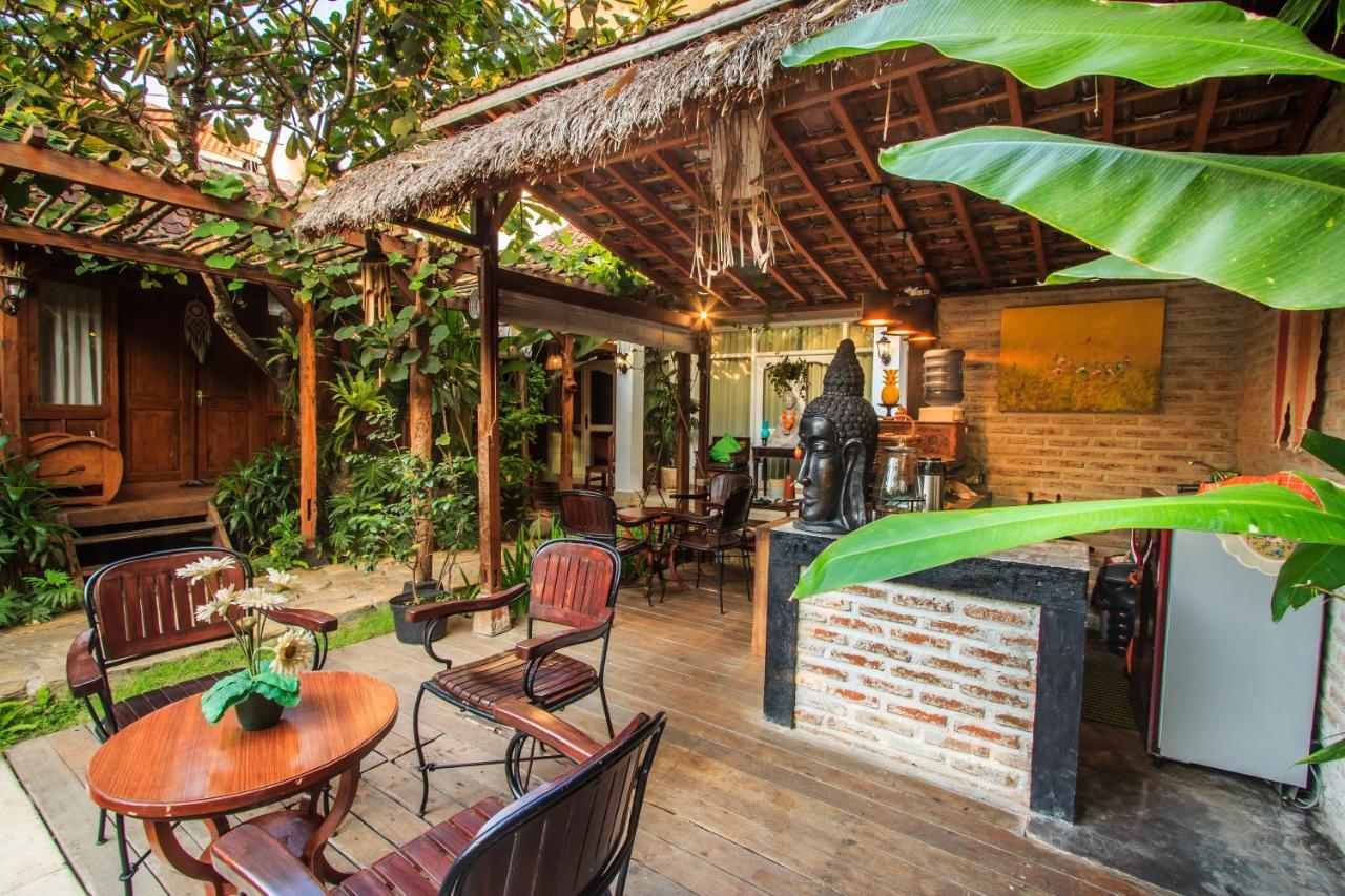 Bening Hut And Spa Seminyak  Exterior photo