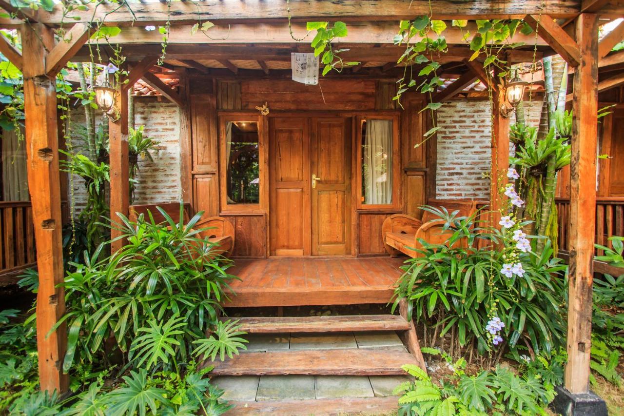 Bening Hut And Spa Seminyak  Exterior photo