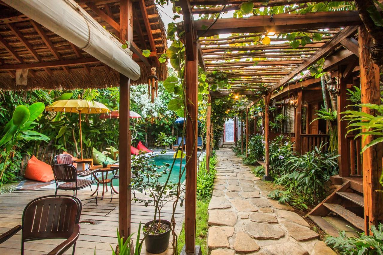 Bening Hut And Spa Seminyak  Exterior photo