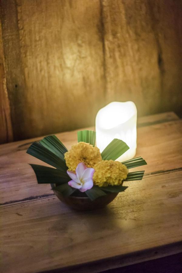 Bening Hut And Spa Seminyak  Exterior photo