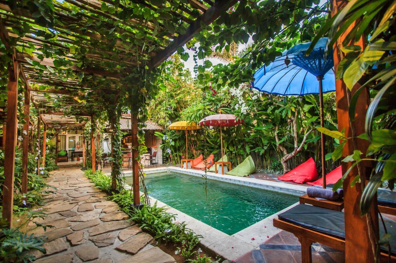 Bening Hut And Spa Seminyak  Exterior photo